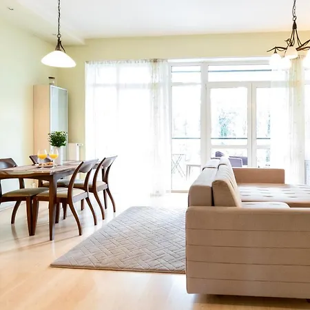 Spacious With Cozy Balcony By Urban Rent *
