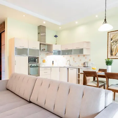 Spacious With Cozy Balcony By Urban Rent * Vilnius